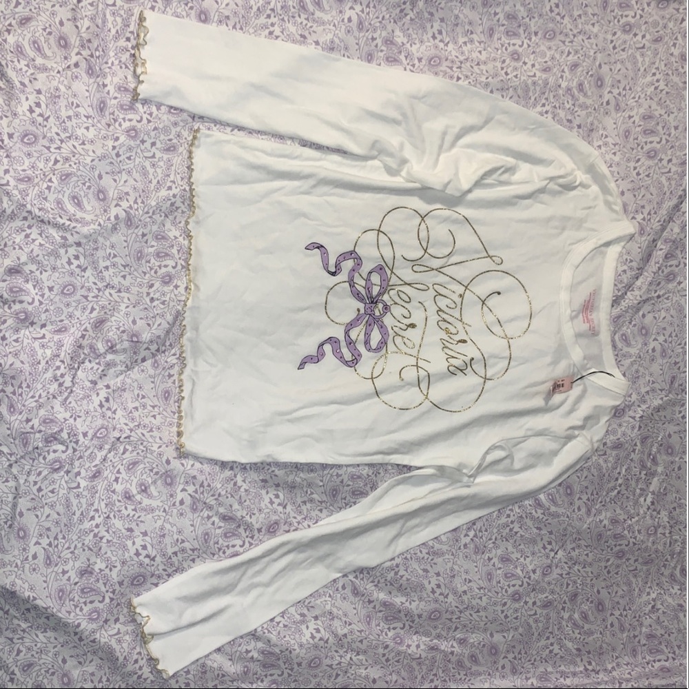 Long sleeve Victoria’s Secret top